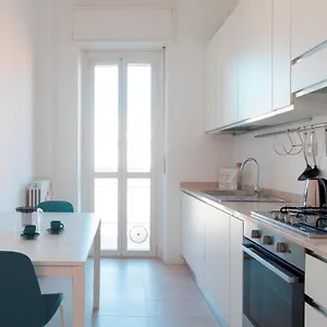 https://italianway-corsica-64.italymilanhotels.net
